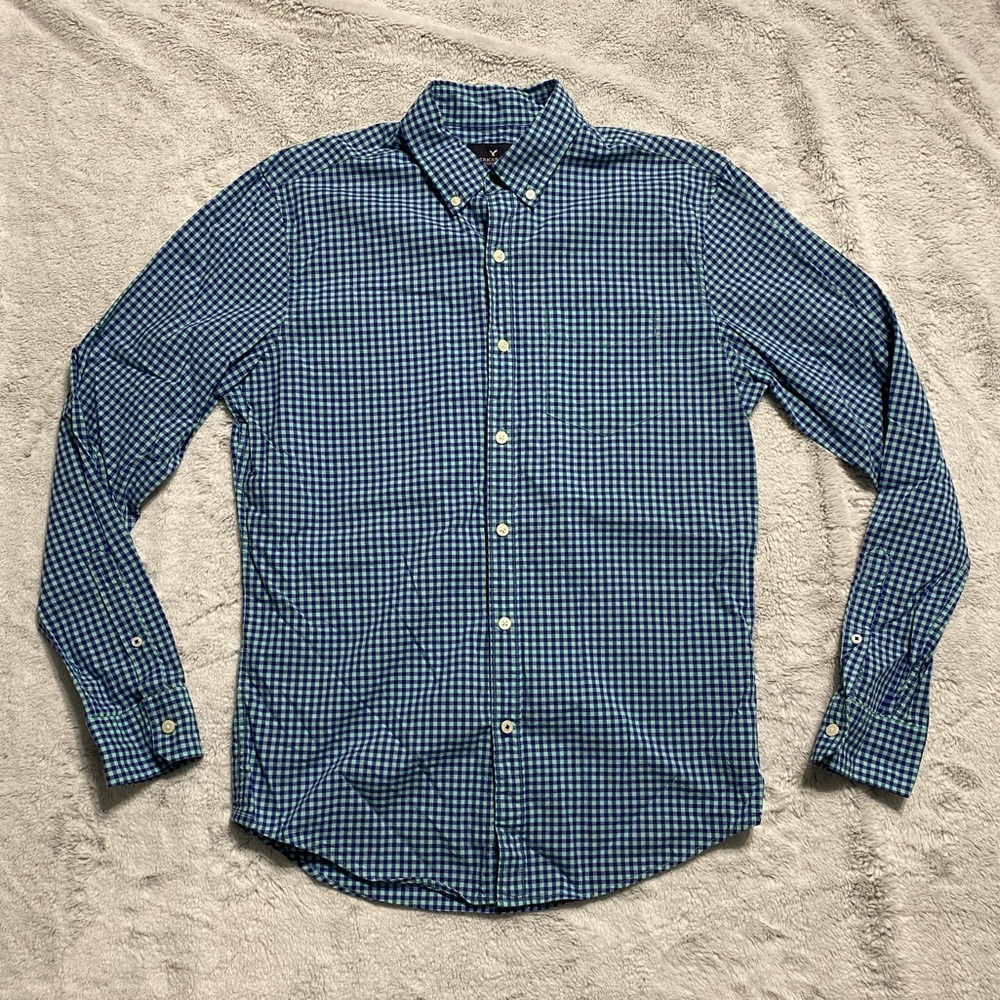 American Eagle Seriously Soft Size S Button Down